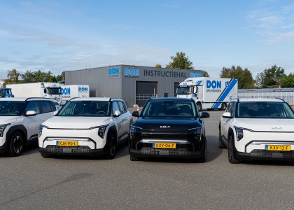 Vier nieuwe elektrische auto's voor DON: ook onze vertegenwoordigers rijden duurzaam