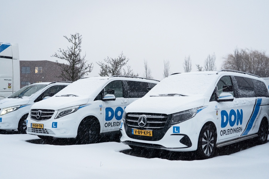 Veilig rijden in de winter: 5 tips om grip te houden bij gladheid