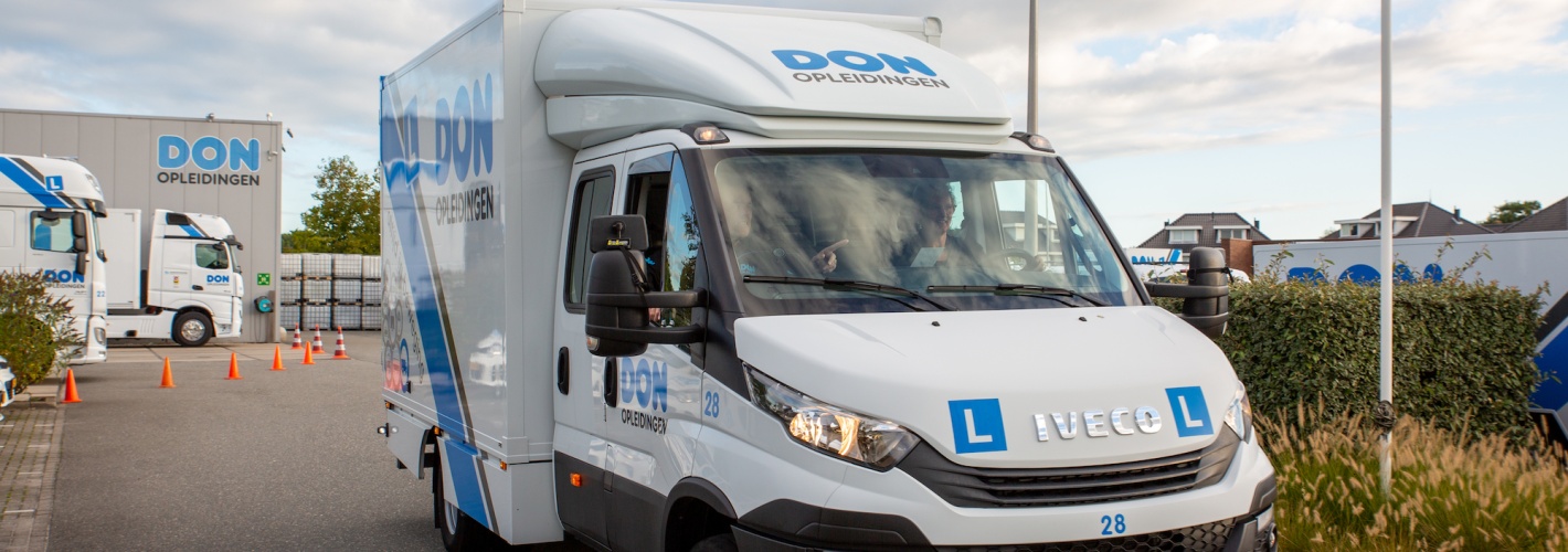 C1 lichte vrachtwagen rijles