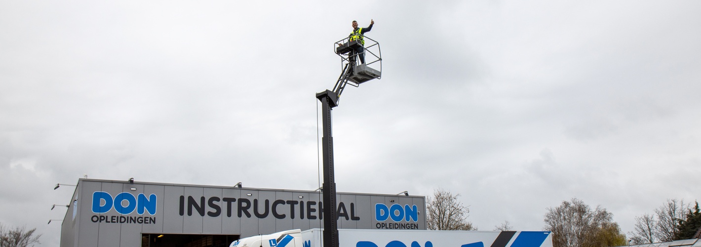 U30: Veilig werken met de vrachtauto II (Hoogwerker)