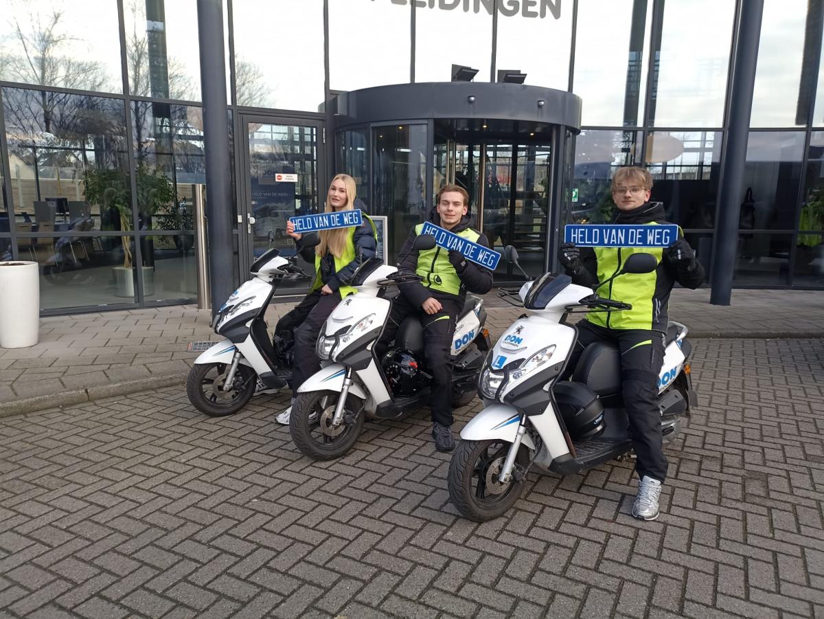 Danai, Henryk en Jegor