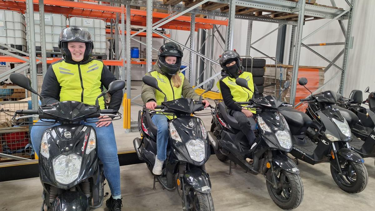 Nikki, Loenen en Jayden